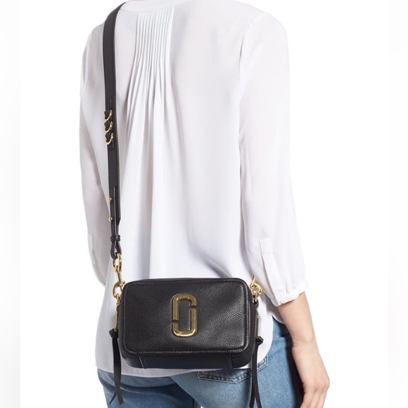 Marc Jacobs Handbags - Marc Jacobs Snapshot